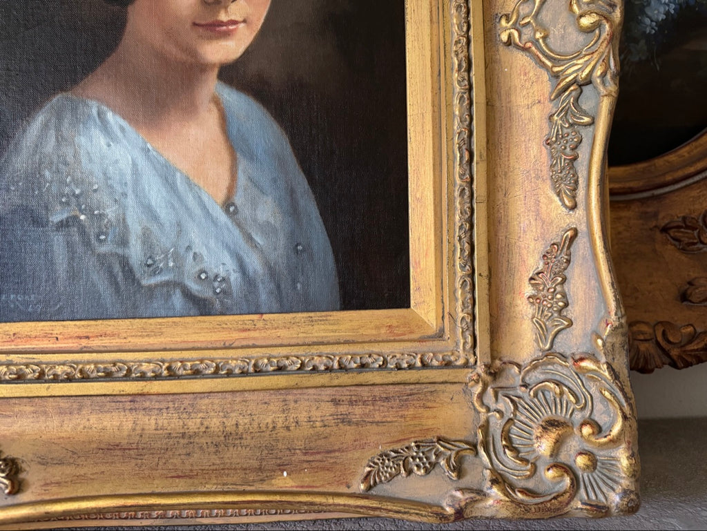 The Lady in Blue — photo 7